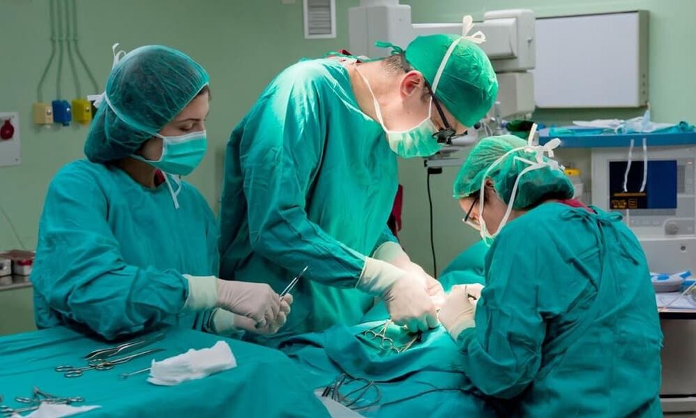 Ťažké poškodenie močového mechúra vyžaduje chirurgický zákrok